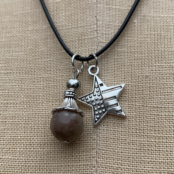 Handmade Sphere Stone Amulet with American Flag Star Charm - Picture 5 of 7